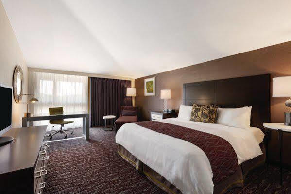 Delta By Marriott North 4*