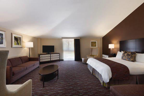 Delta By Marriott North Hotel 4*